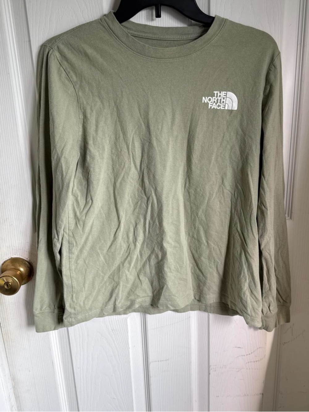 The North Face Long Sleeve Crewneck Tee in Olive